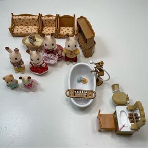 Calico Critters Sylvanian Families Furniture + Figures Lot Bathroom Living Room